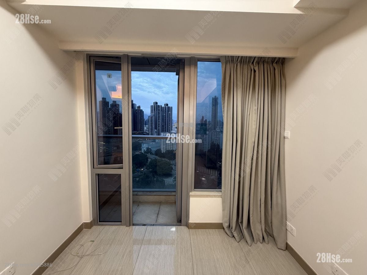 Cullinan West Rental 1 Bedroom , 1 Bathroom 350 ft²