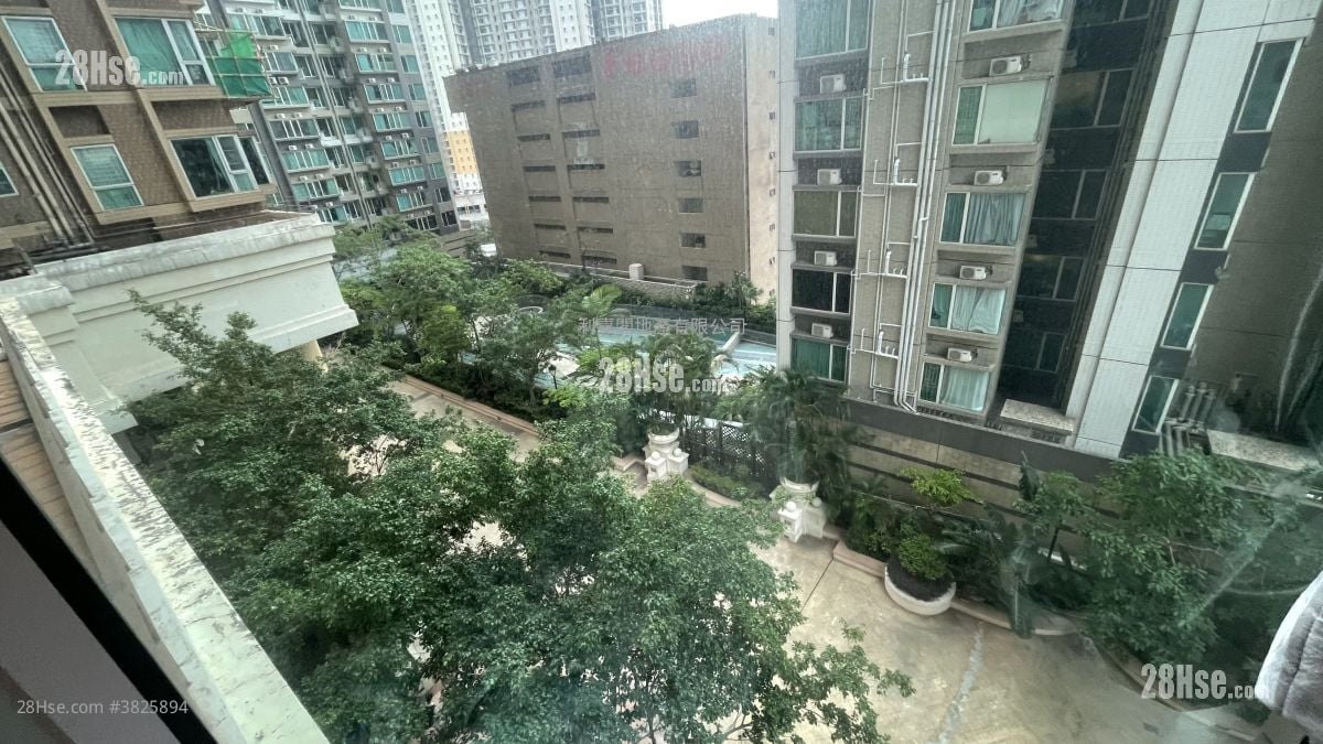 Banyan Garden Sell 2 Bedrooms , 1 Bathroom 460 ft²
