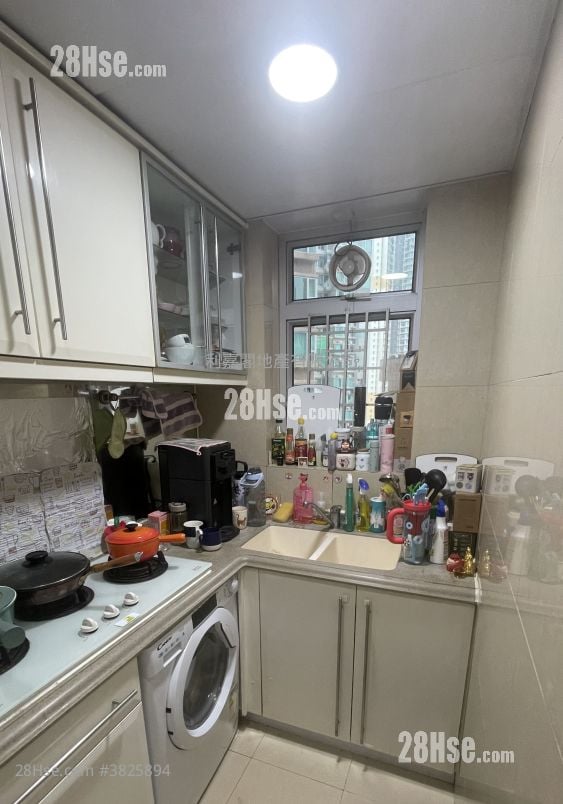 Banyan Garden Sell 2 Bedrooms , 1 Bathroom 460 ft²