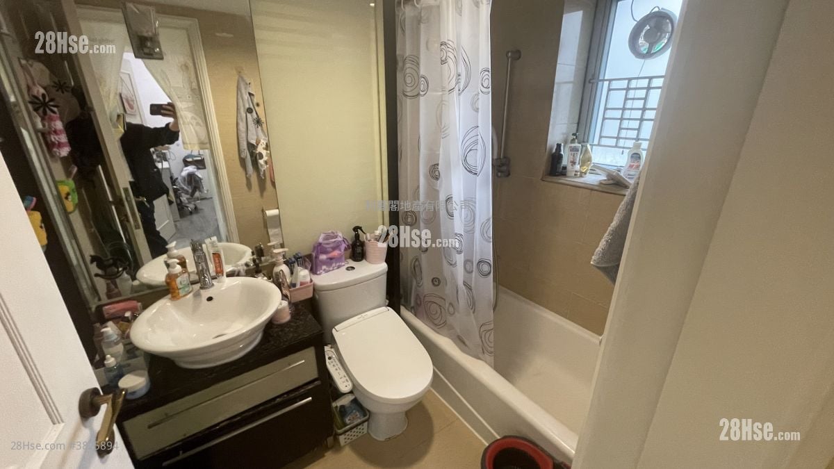 Banyan Garden Sell 2 Bedrooms , 1 Bathroom 460 ft²