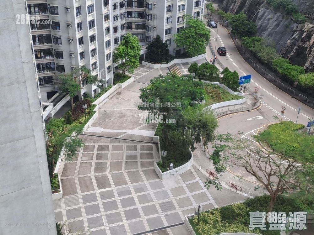 康怡花園 售盤 3 房 , 1 浴室 605 平方呎