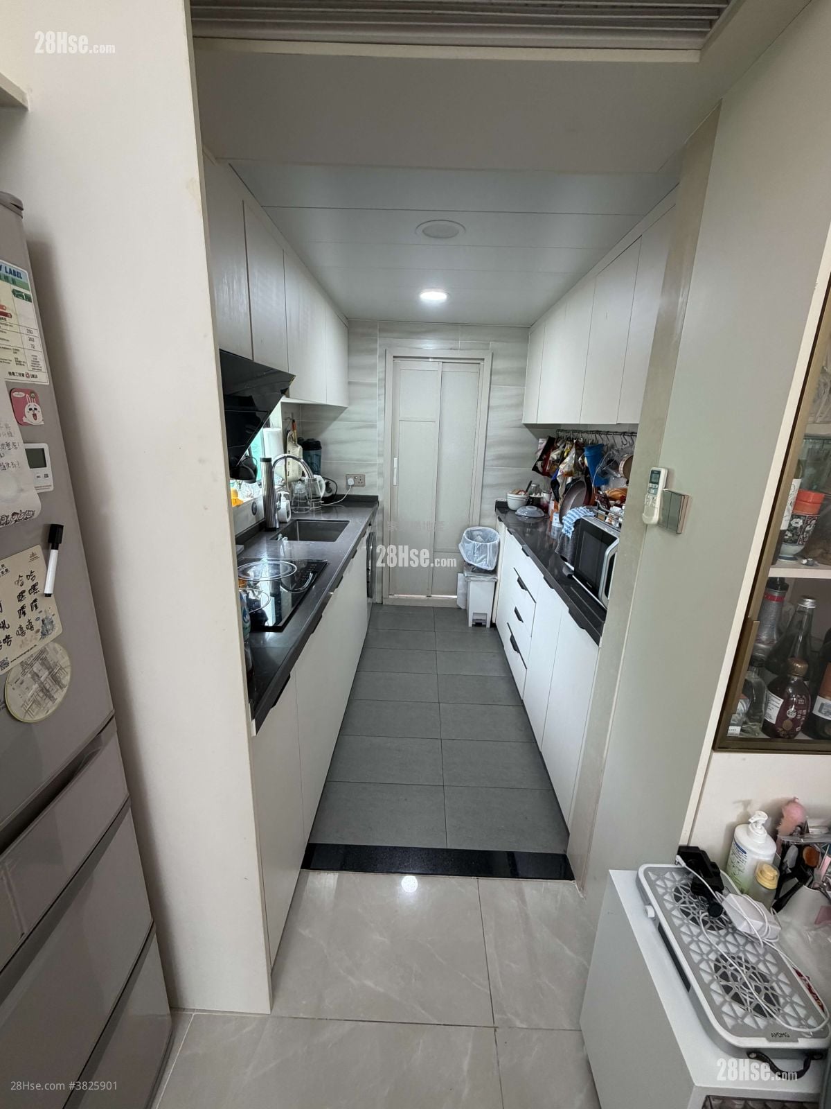 单幢楼房 租盘 4 房 , 2 浴室 681 平方尺