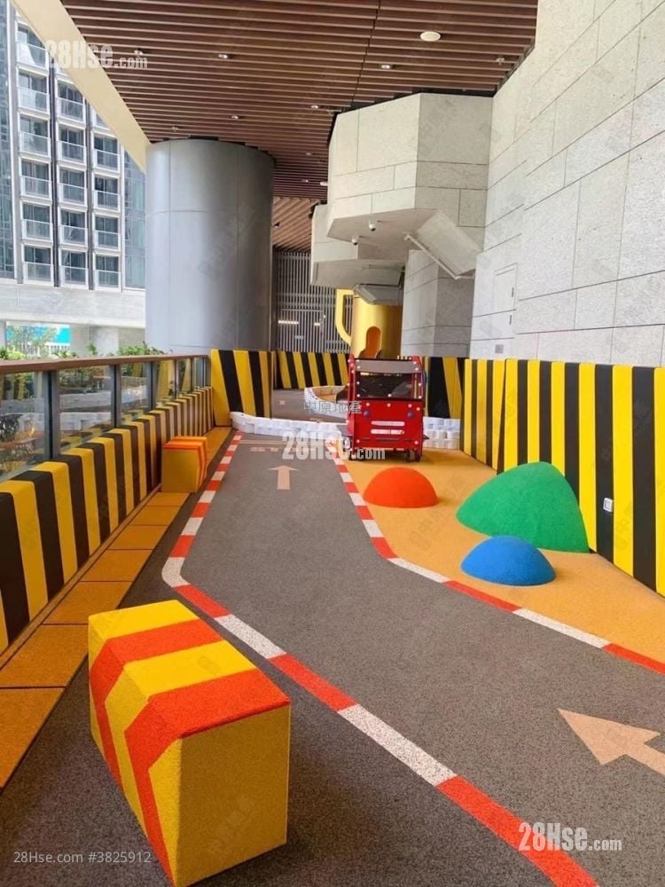 Monaco One Rental 2 Bedrooms , 1 Bathroom 445 ft²