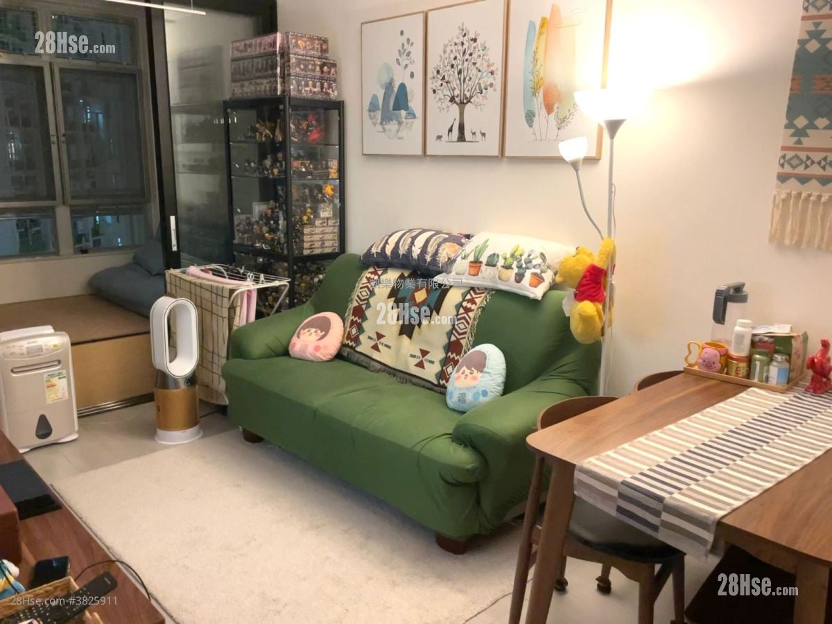 麗翠苑 售盤 2 房 , 1 浴室 384 平方呎