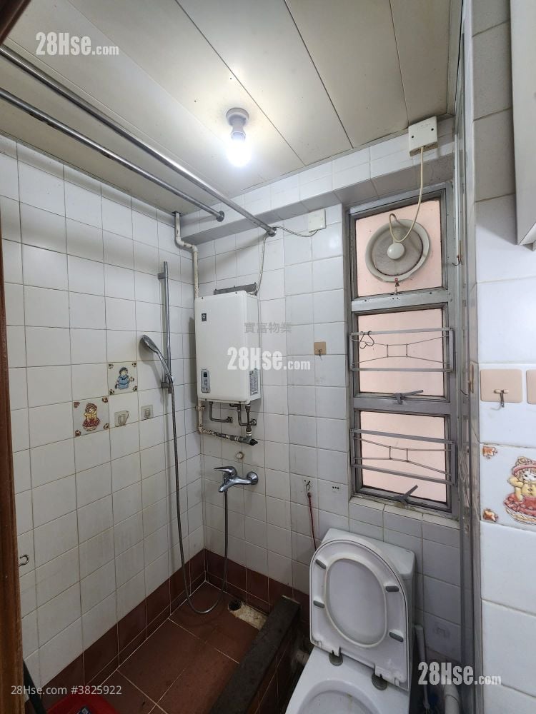 翠屏花園 售盤 2 房 , 1 浴室 274 平方呎