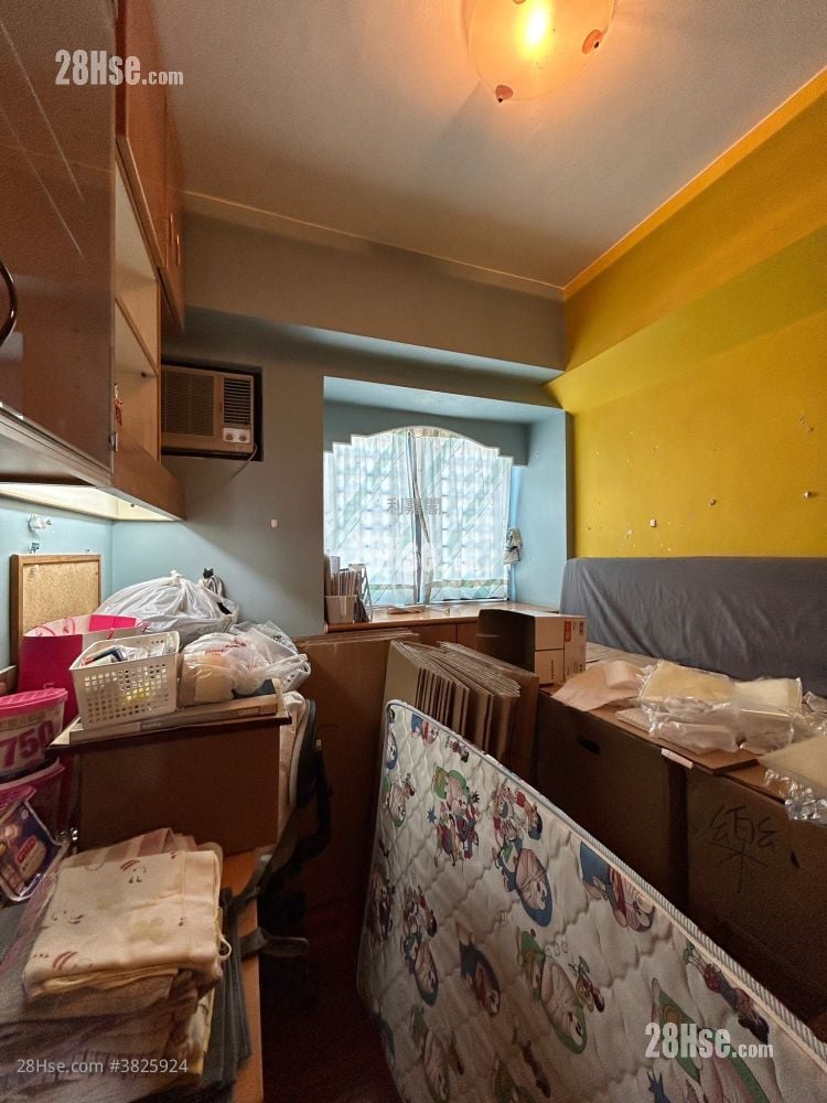 瑋珊園 售盤 3 房 , 2 浴室 805 平方呎