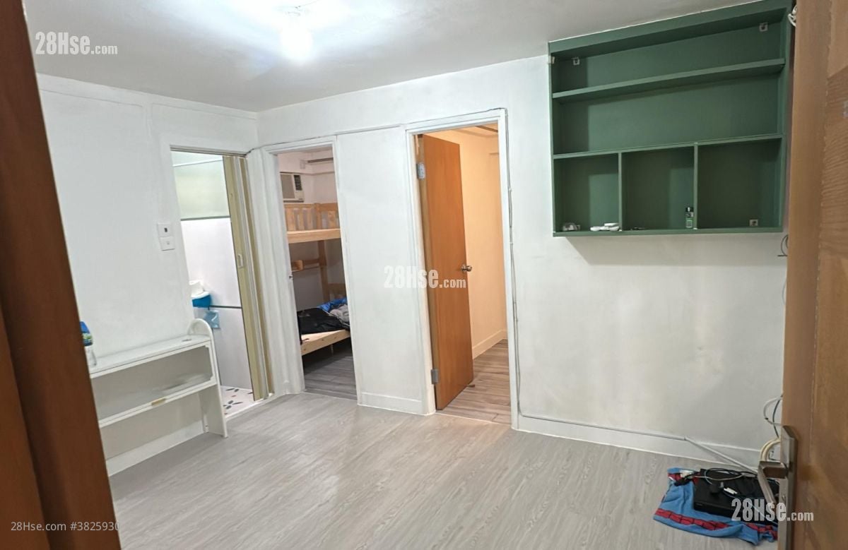 九華新村 租盤 2 房 320 平方呎