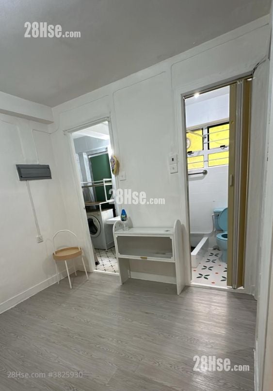 九華新村 租盤 2 房 320 平方呎