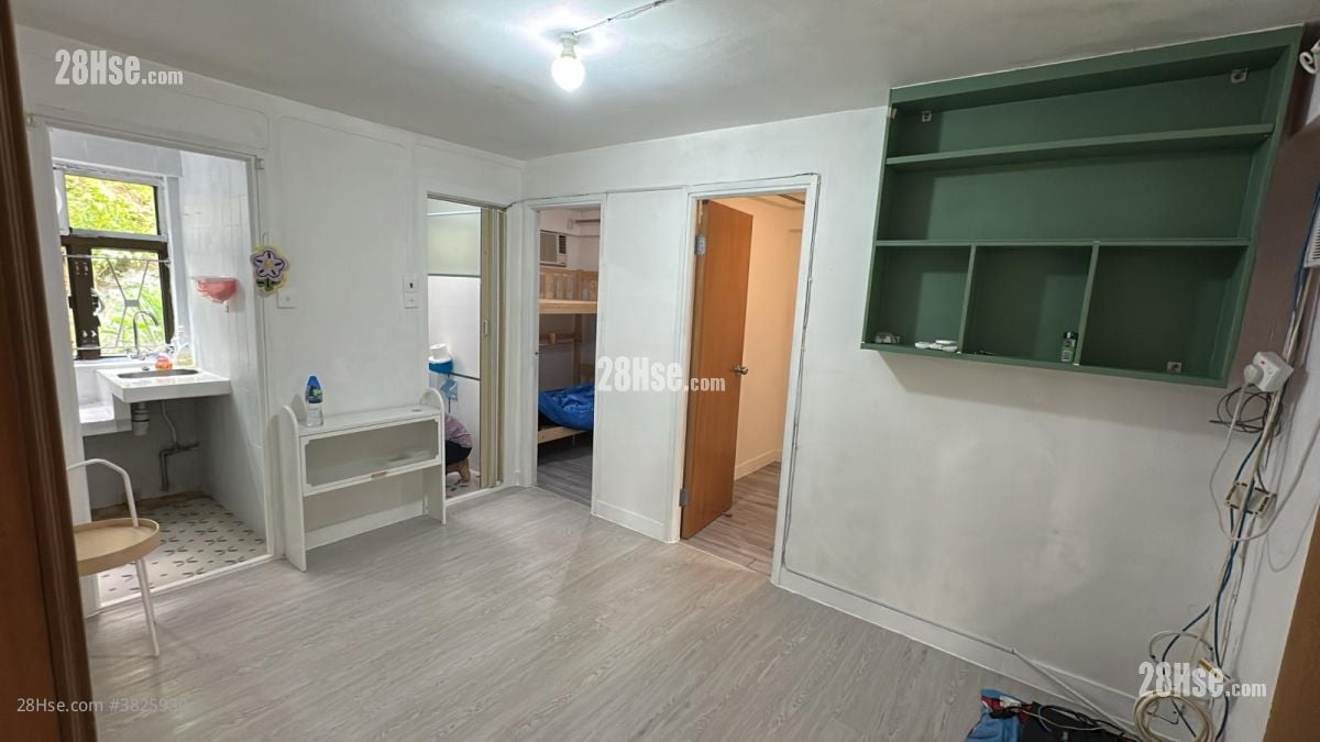 九華新村 租盤 2 房 320 平方呎