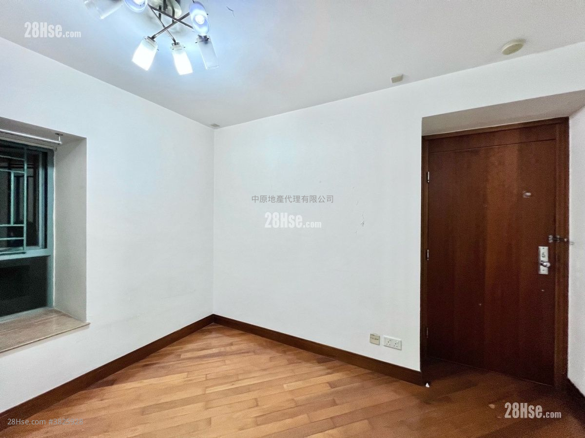 碧海蓝天 售盘 3 房 588 平方尺