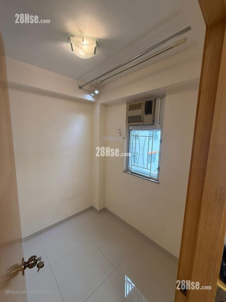 美居中心 租盘 2 房 , 1 浴室 299 平方尺