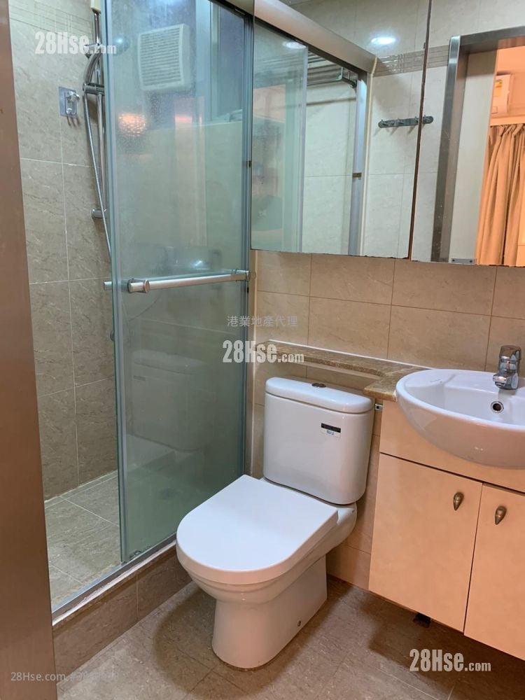 裕新大厦 售盘 2 房 , 1 浴室 354 平方尺