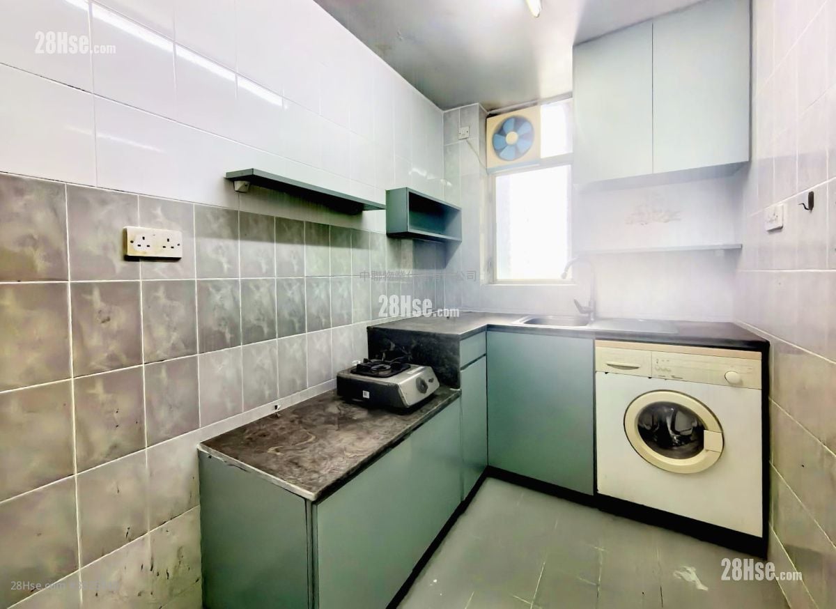 富寶花園 售盤 3 房 , 2 浴室 592 平方呎