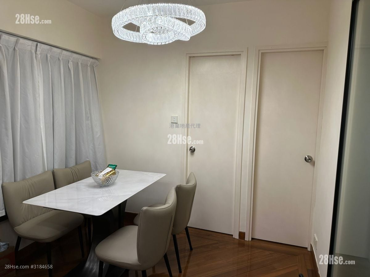 Imperial Terrace Sell 2 Bedrooms , 1 Bathroom 292 ft²