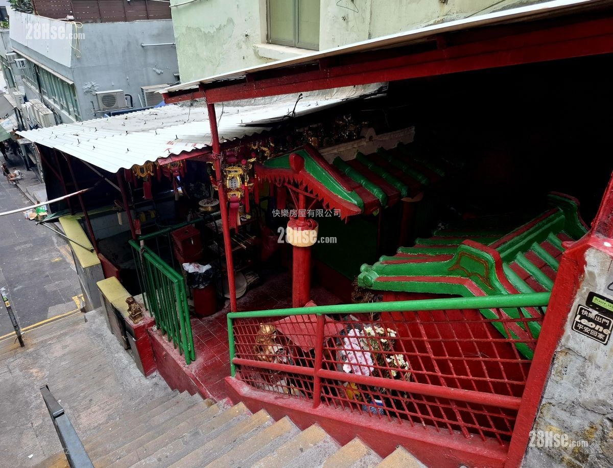 Chinese Mansion Rental 2 Bedrooms , 1 Bathroom 395 ft²