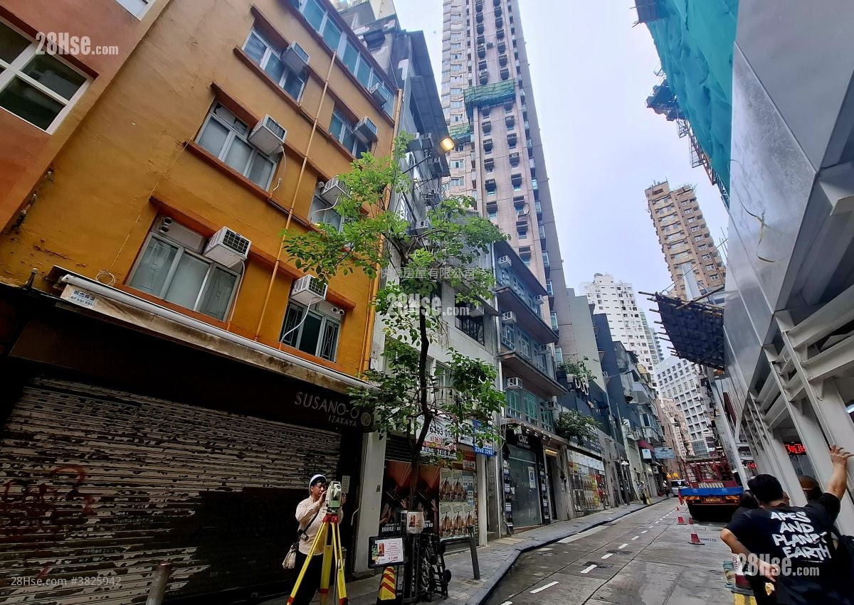 Chinese Mansion Rental 2 Bedrooms , 1 Bathroom 395 ft²