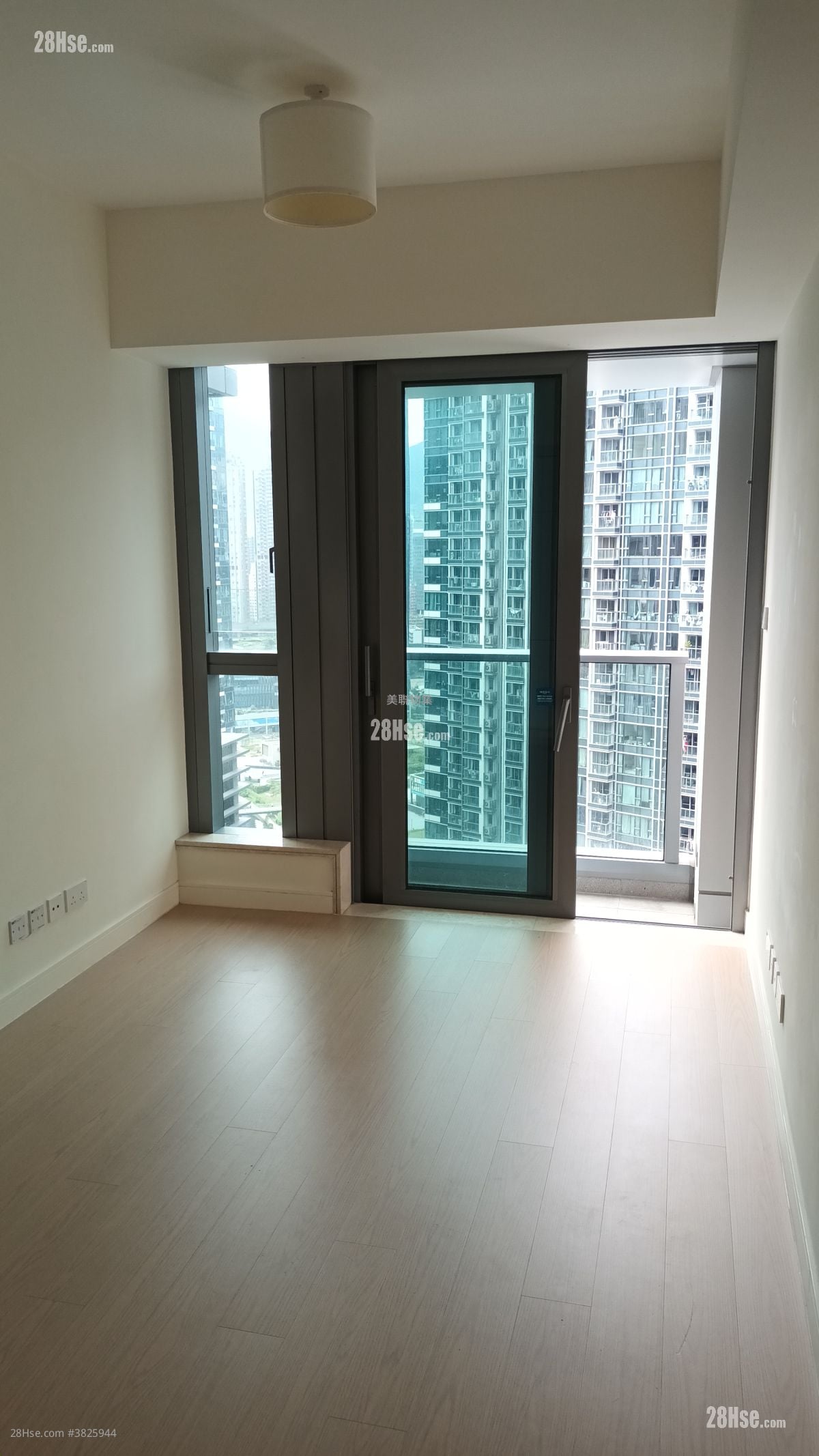 Monaco One Rental 2 Bedrooms , 1 Bathroom 438 ft²