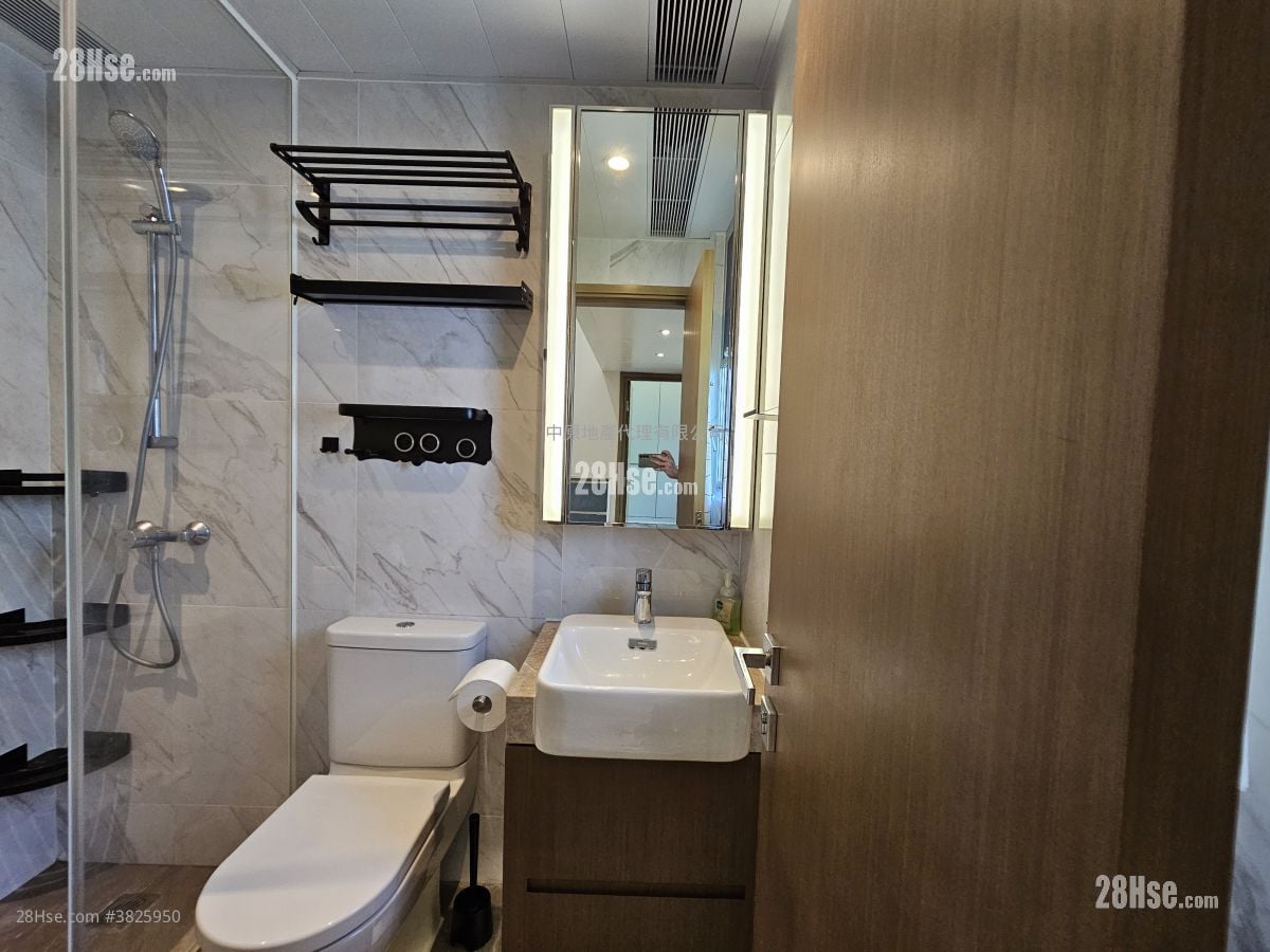 傲凱 租盤 2 房 , 1 浴室 299 平方呎