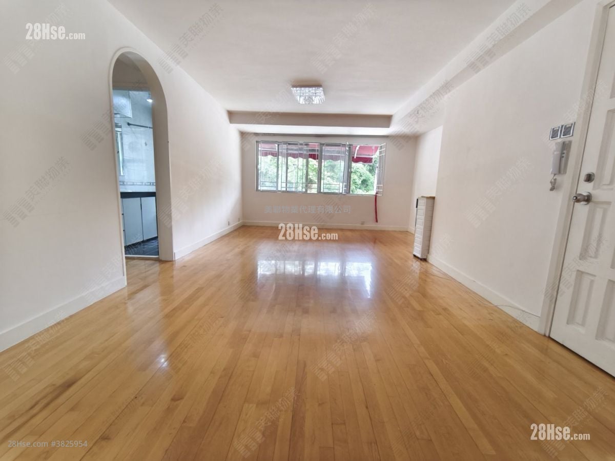 贤文别墅 租盘 3 房 , 1 浴室 677 平方尺