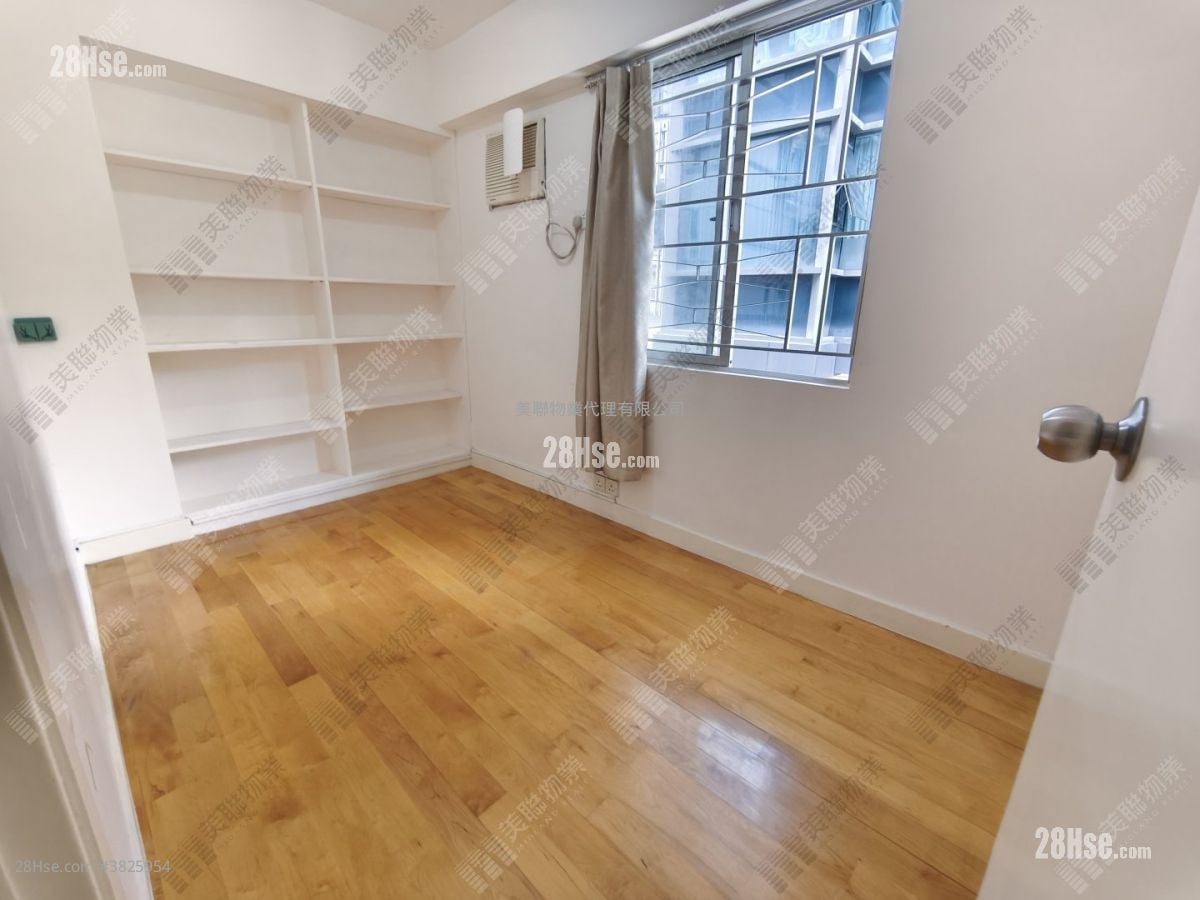 贤文别墅 租盘 3 房 , 1 浴室 677 平方尺