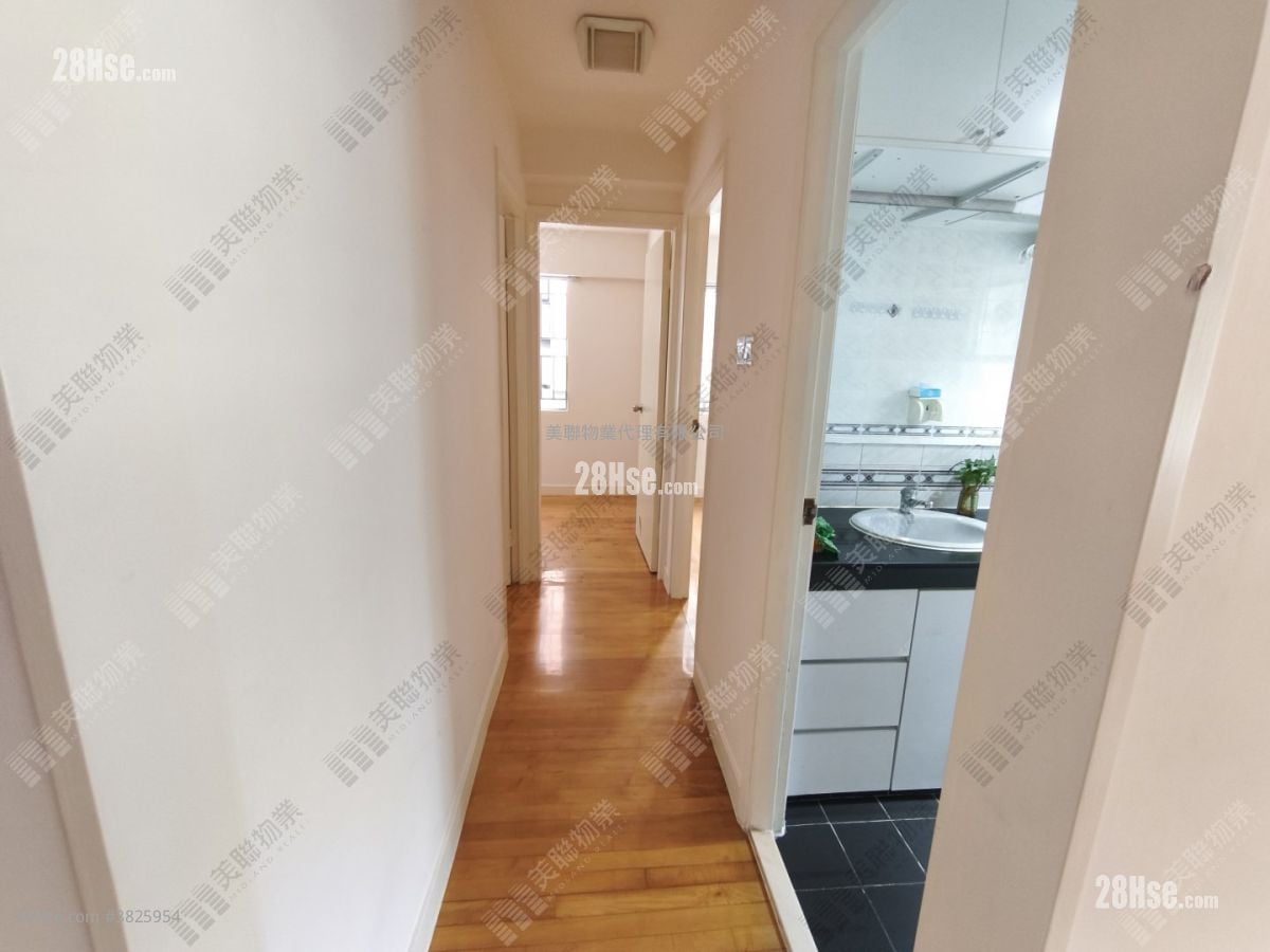 贤文别墅 租盘 3 房 , 1 浴室 677 平方尺