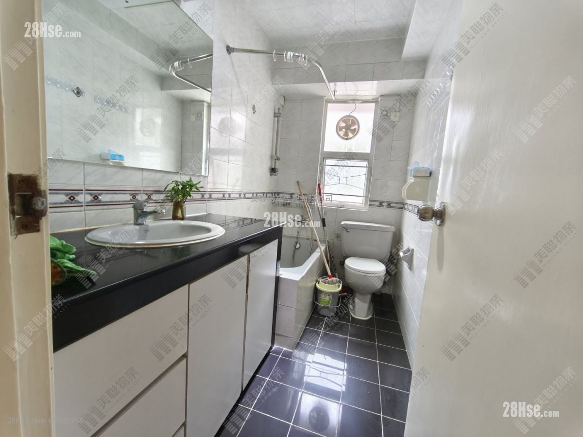 贤文别墅 租盘 3 房 , 1 浴室 677 平方尺