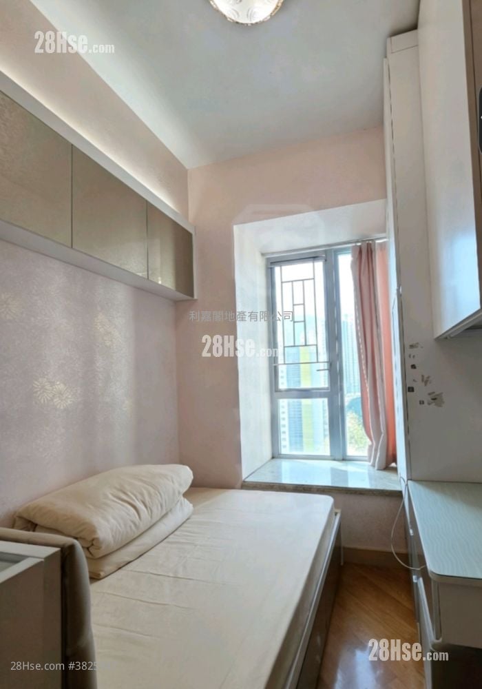 溱岸8號 售盤 3 房 , 2 浴室 725 平方呎