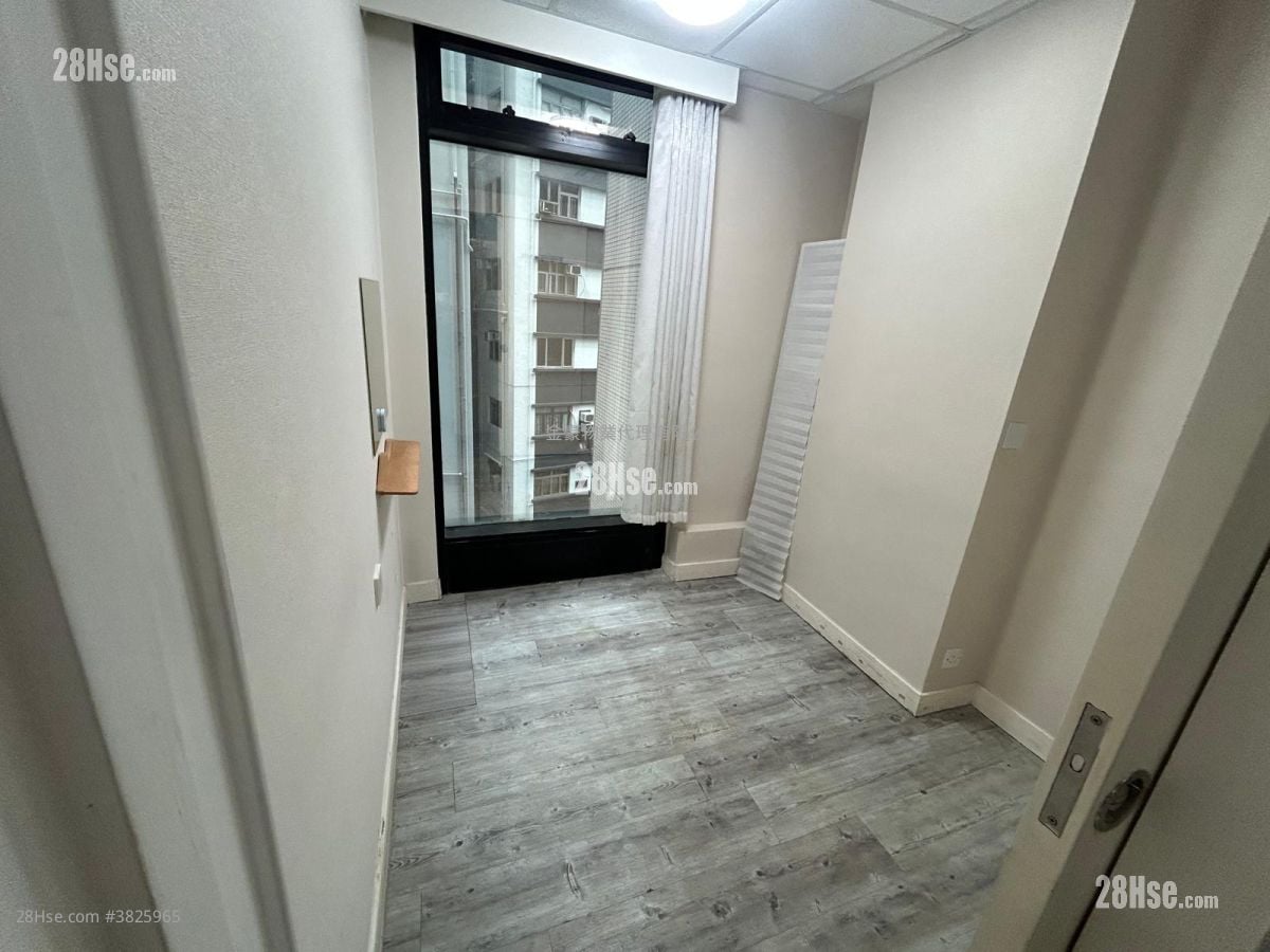 兆基商业中心 租盘 4 房 , 1 厕所