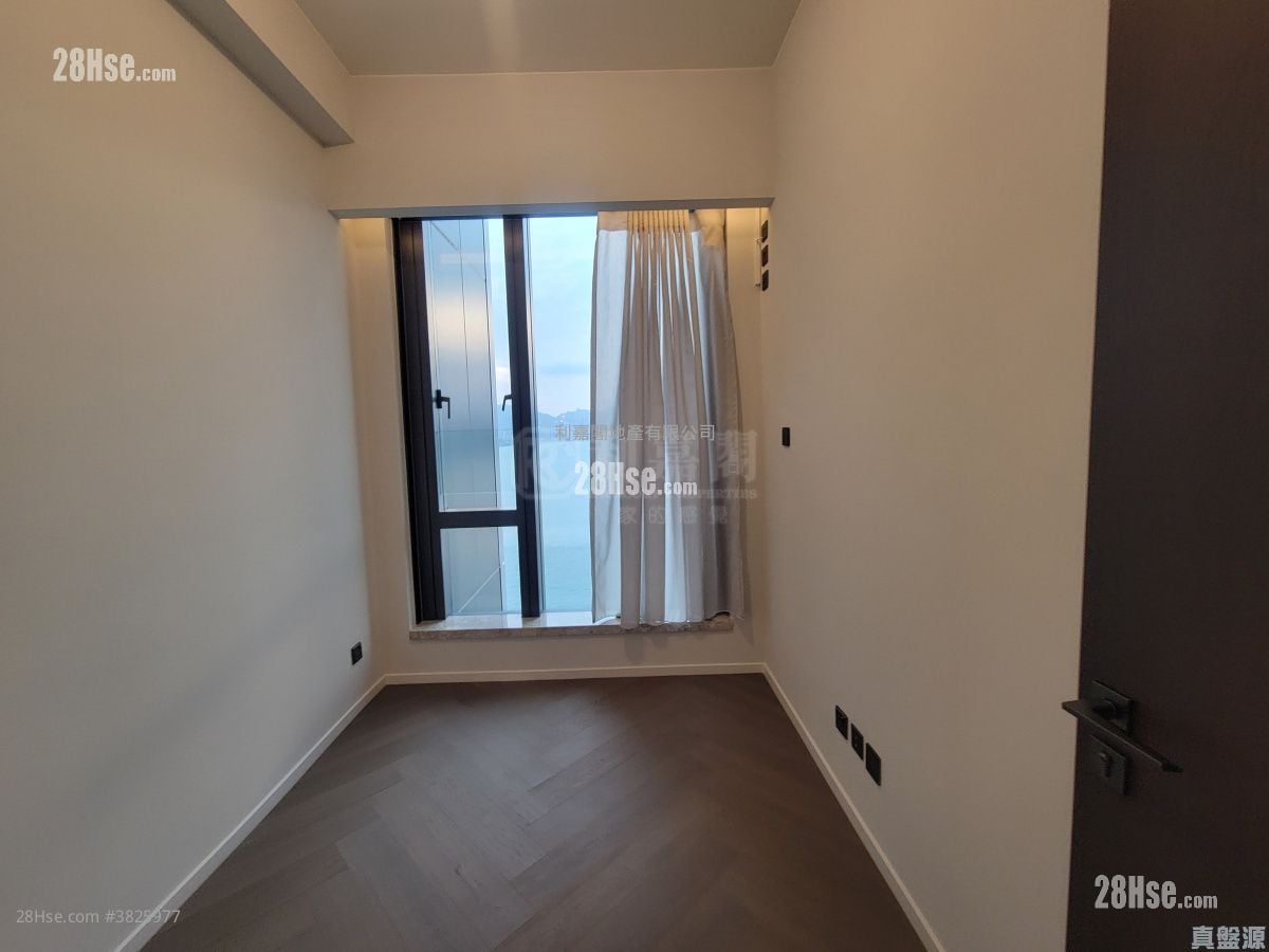 天泷 租盘 3 房 , 3 浴室 1,027 平方尺