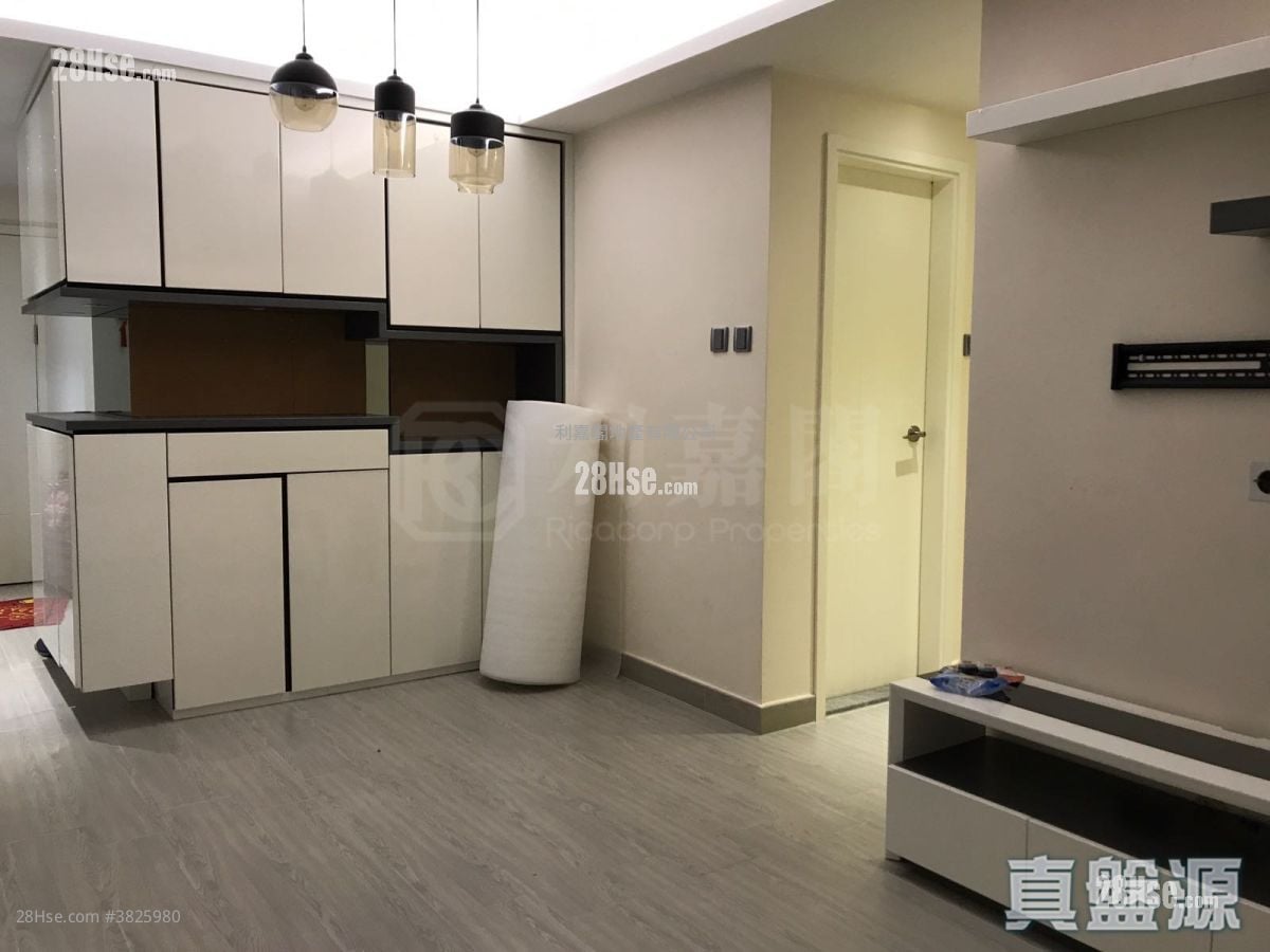 茵怡花园 售盘 2 房 , 1 浴室 495 平方尺