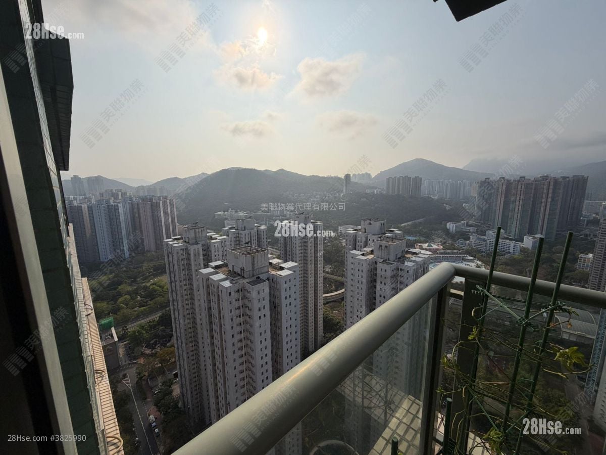 Residence Oasis Sell 3 Bedrooms 667 ft²