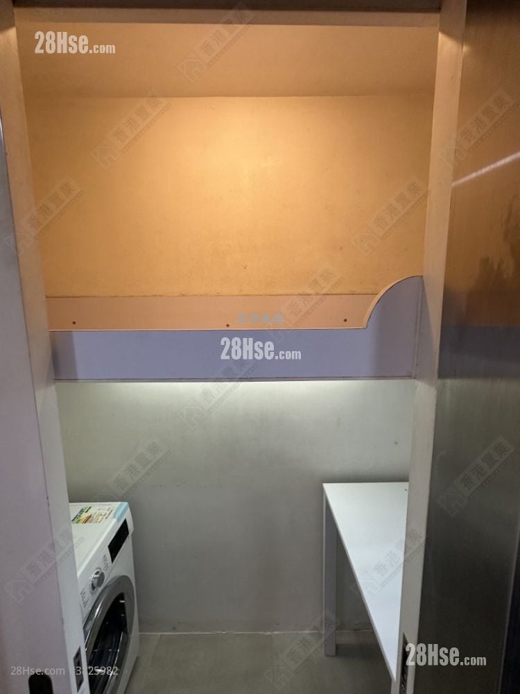 柏景湾 售盘 3 房 , 2 浴室 695 平方尺