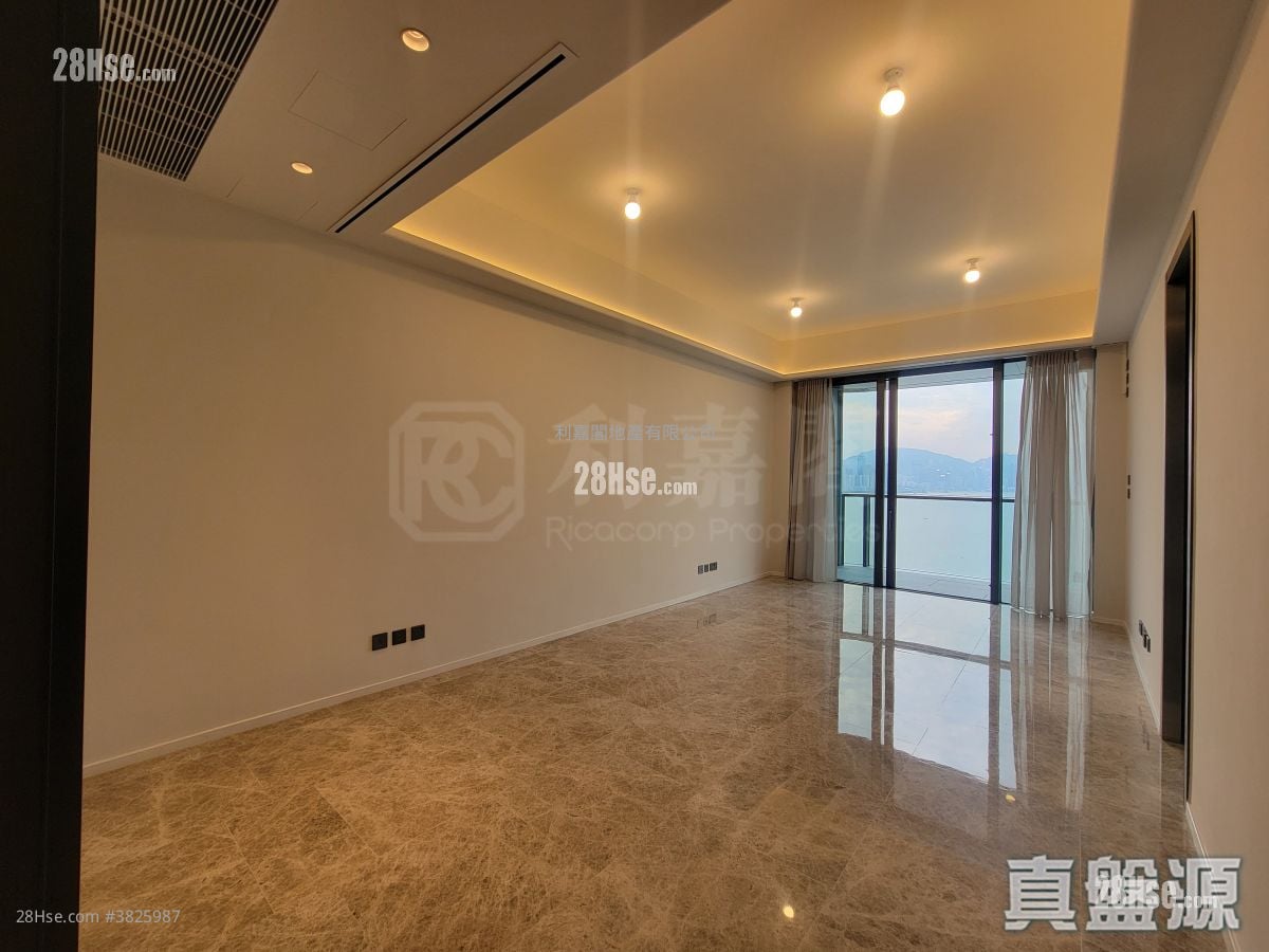 The Knightsbridge Rental 3 Bedrooms 1,002 ft²