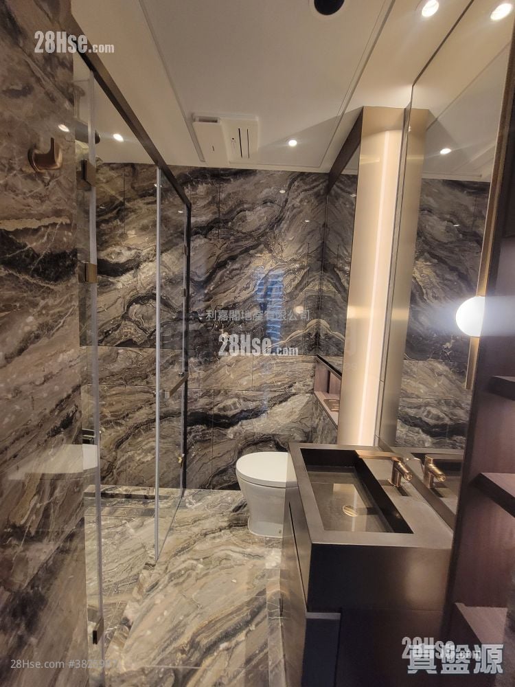 The Knightsbridge Rental 3 Bedrooms 1,002 ft²