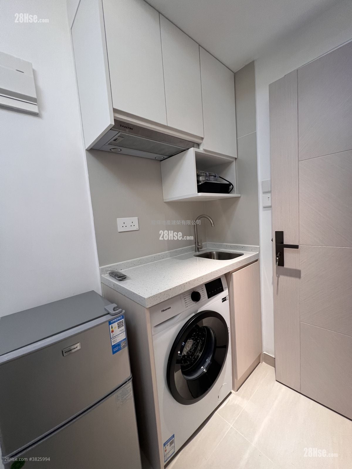 Man Ying Building Rental Studio , 1 Bathroom 180 ft²