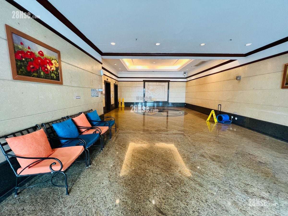 Sea Crest Villa Sell 3 Bedrooms , 2 Bathrooms 653 ft²