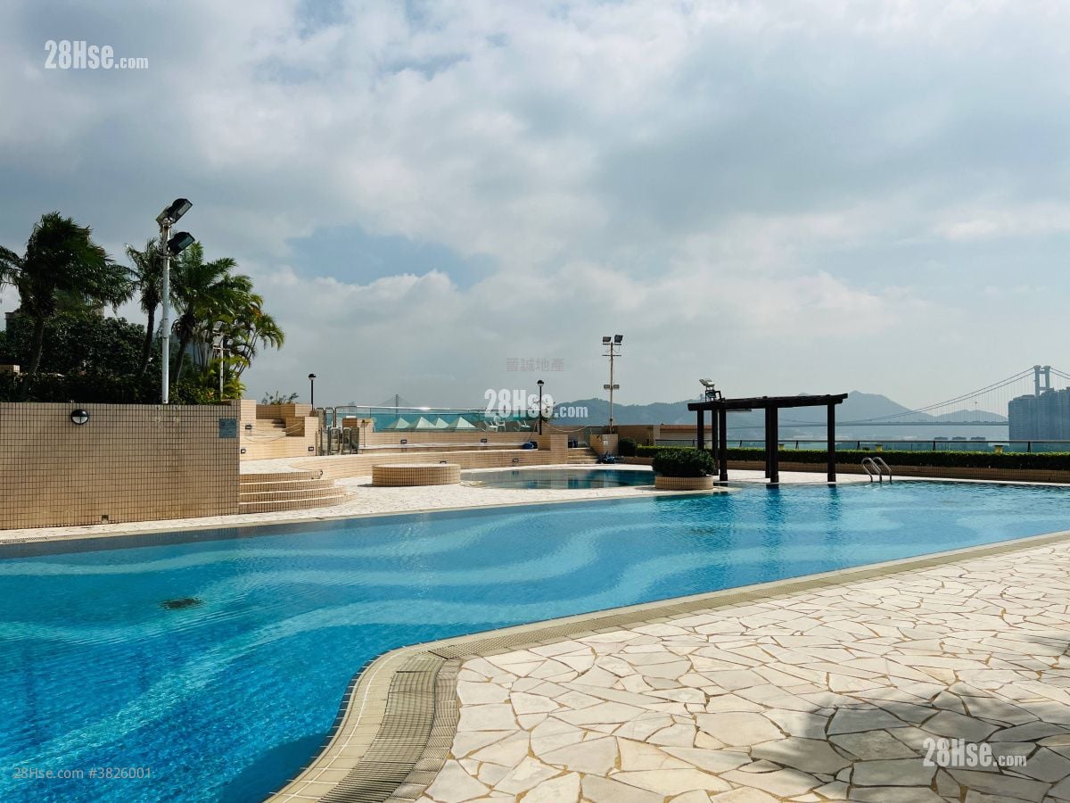 Sea Crest Villa Sell 3 Bedrooms , 2 Bathrooms 653 ft²