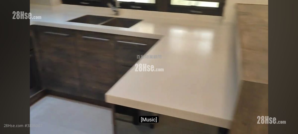 10 Stafford Road Sell 3 Bedrooms 1,343 ft²