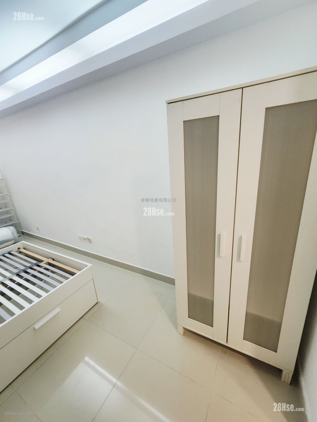 單幢樓房 租盤 400 平方呎