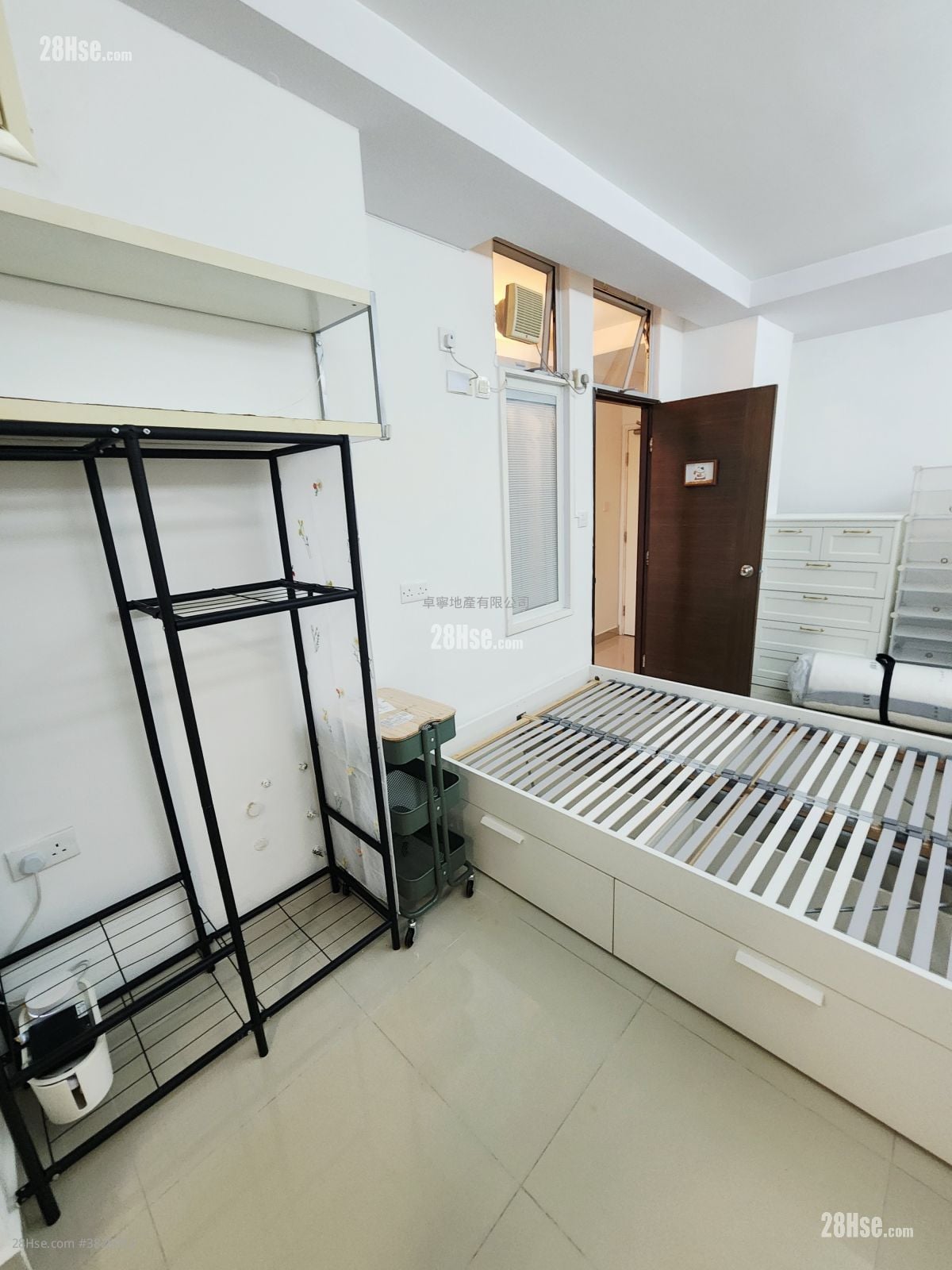 單幢樓房 租盤 400 平方呎