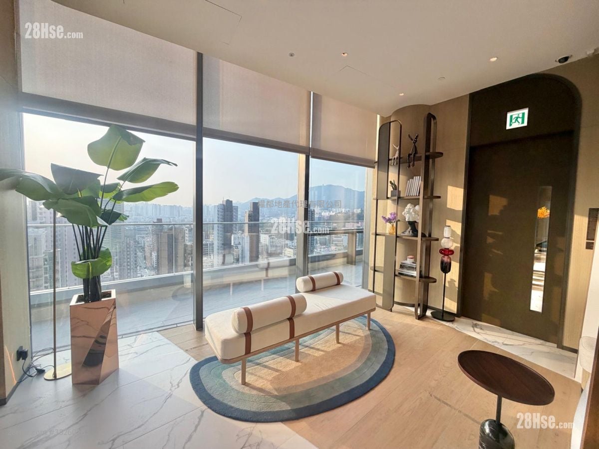 Eight Southpark Rental Studio , 1 Bathroom 262 ft²