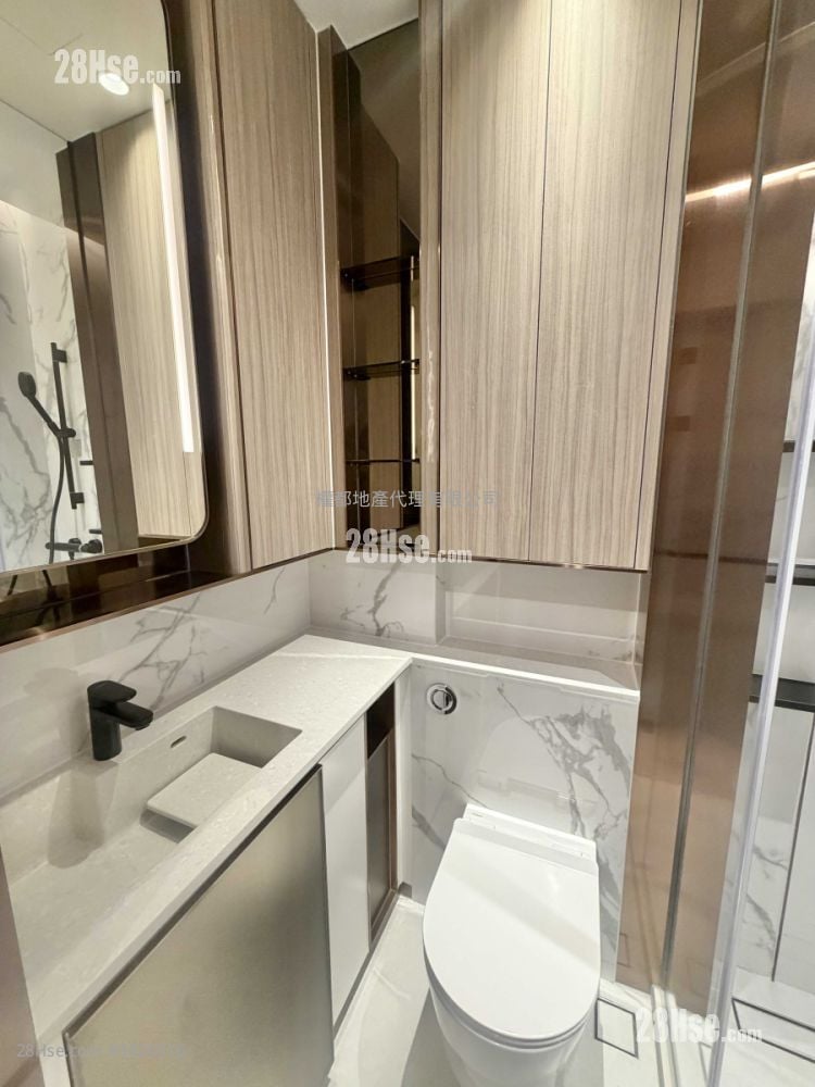 Eight Southpark Rental Studio , 1 Bathroom 262 ft²