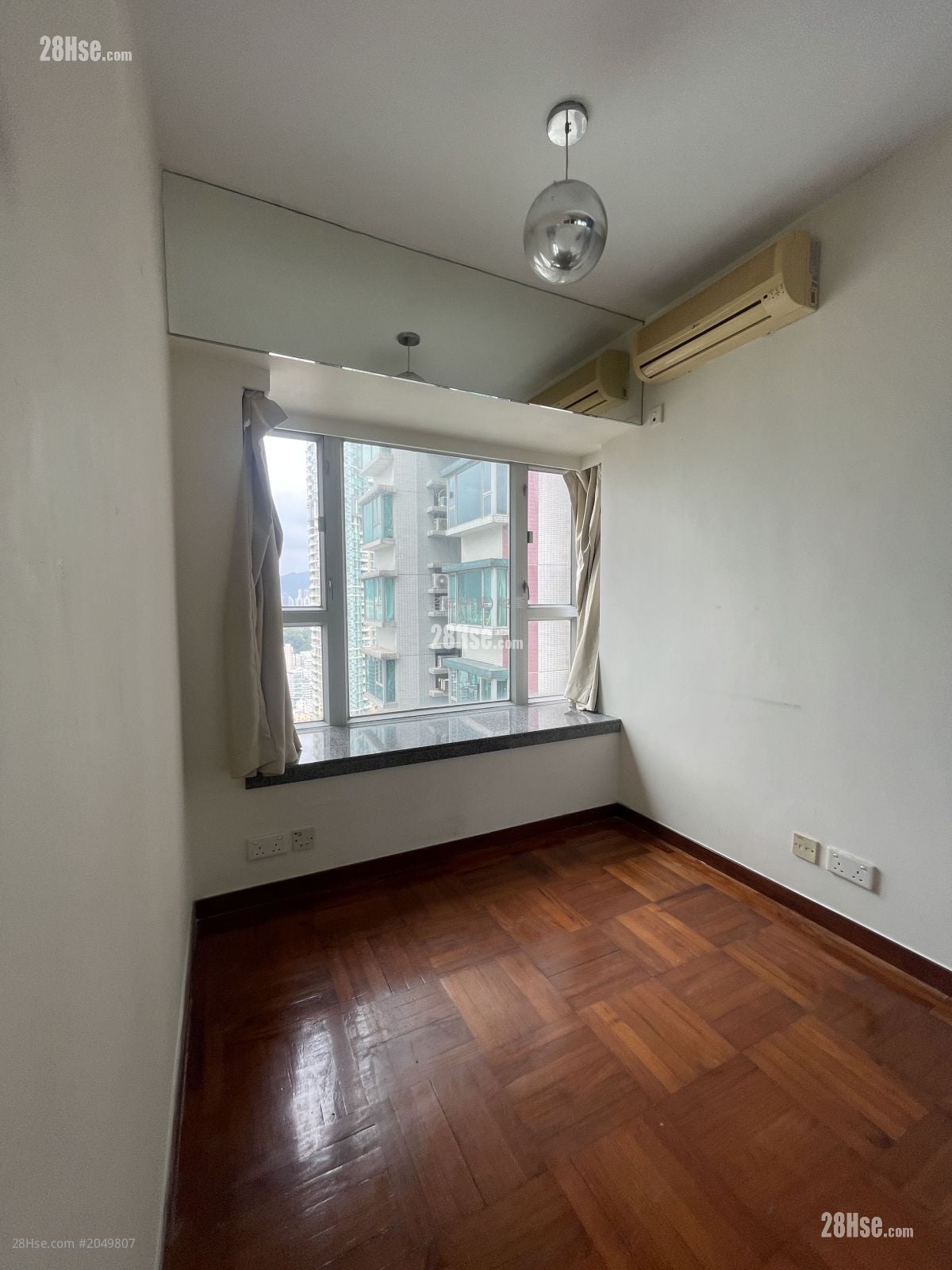 Metro Harbour View Rental 2 Bedrooms , 1 Bathroom 369 ft²