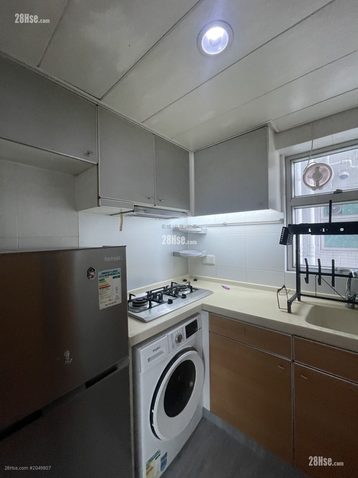 Metro Harbour View Rental 2 Bedrooms , 1 Bathroom 369 ft²