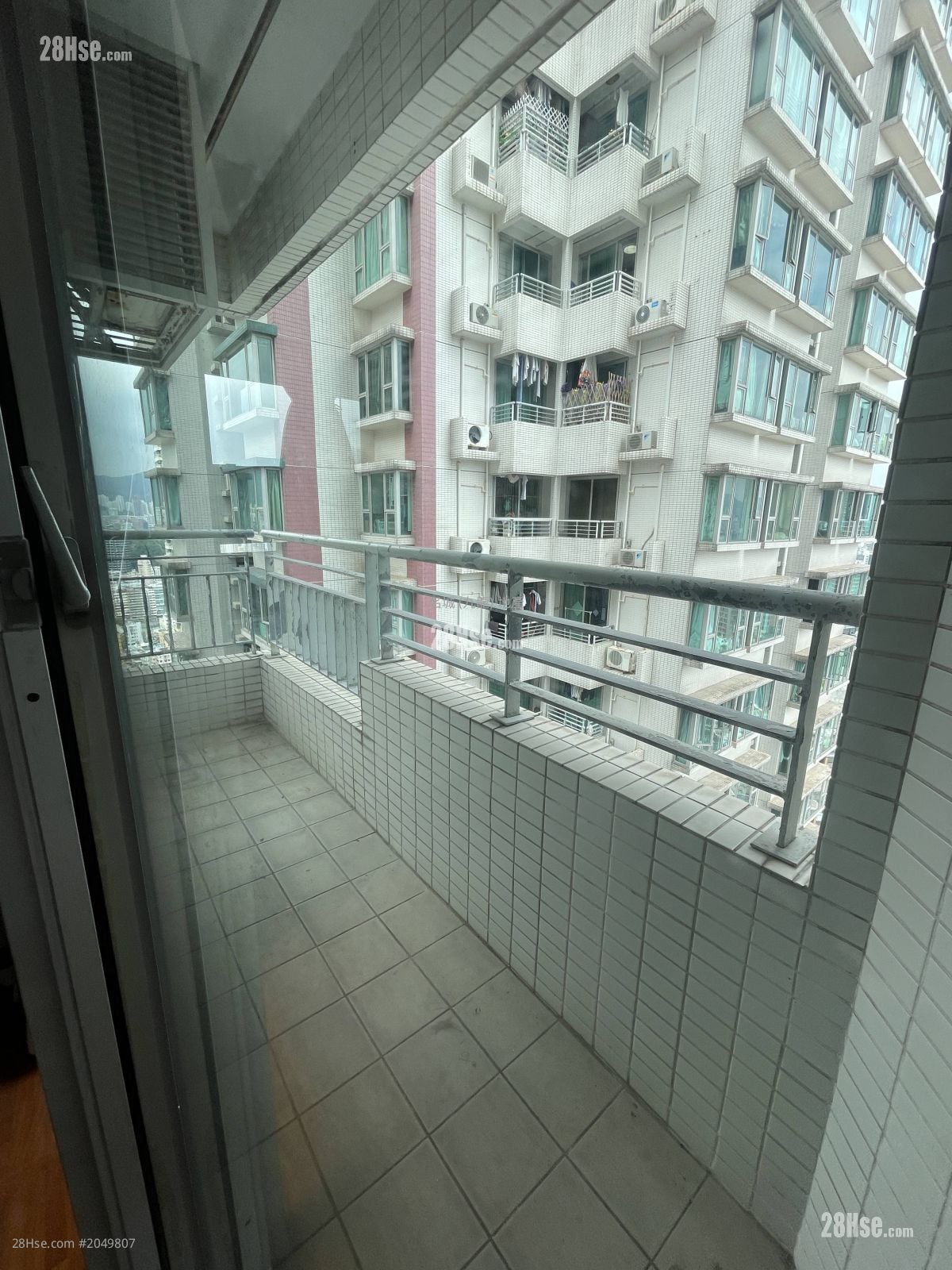 Metro Harbour View Rental 2 Bedrooms , 1 Bathroom 369 ft²