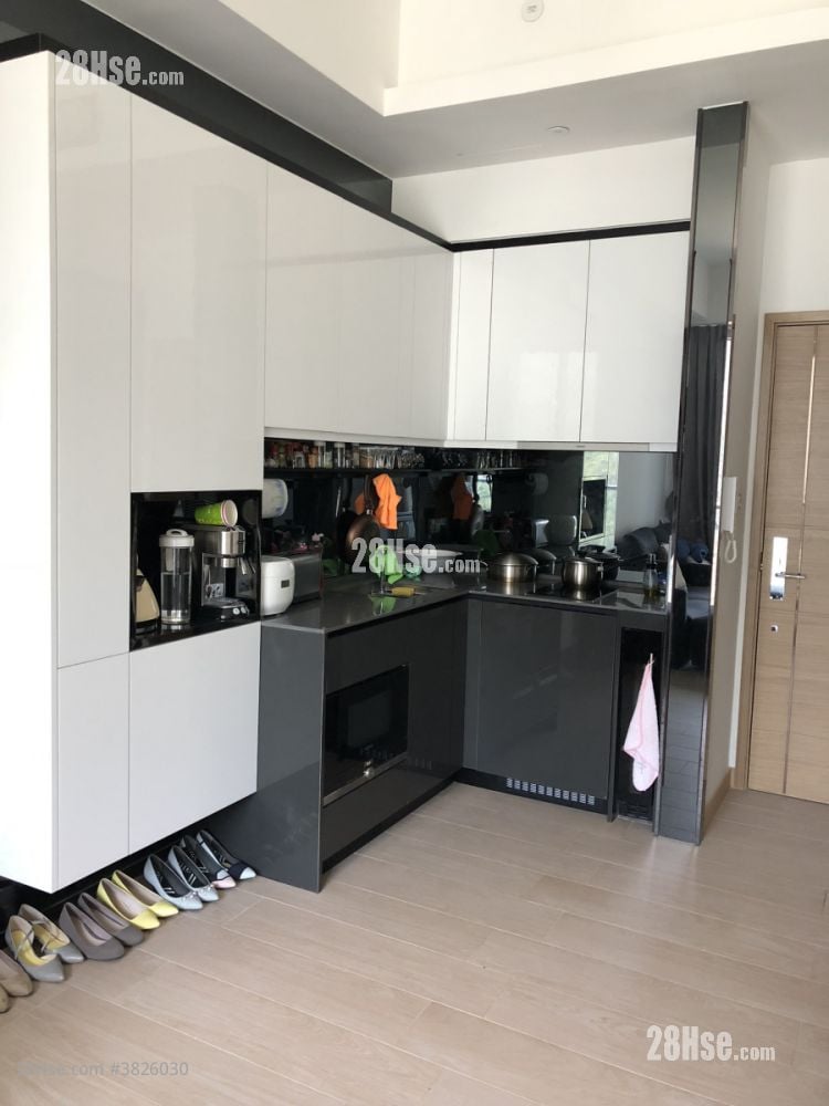 Century Link Rental 3 Bedrooms , 1 Bathroom 484 ft²