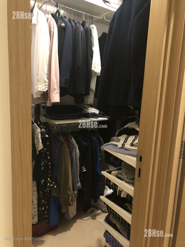 Century Link Rental 3 Bedrooms , 1 Bathroom 484 ft²