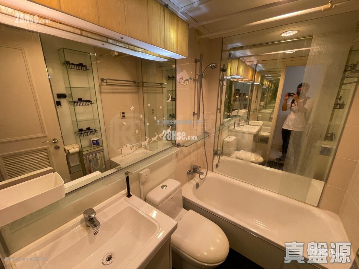 Metro Town Rental 2 Bedrooms , 1 Bathroom 503 ft²