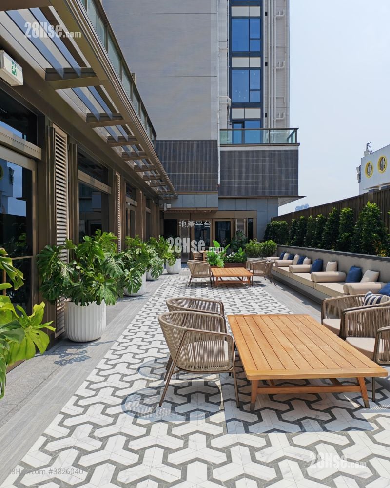 Topside Residence Rental 1 Bathroom 277 ft²