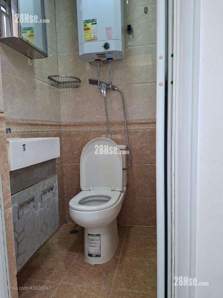 定安大厦 租盘 150 平方尺